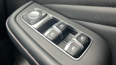 MG Hs 1.5 T-GDI Exclusive 5dr DCT Petrol Hatchback